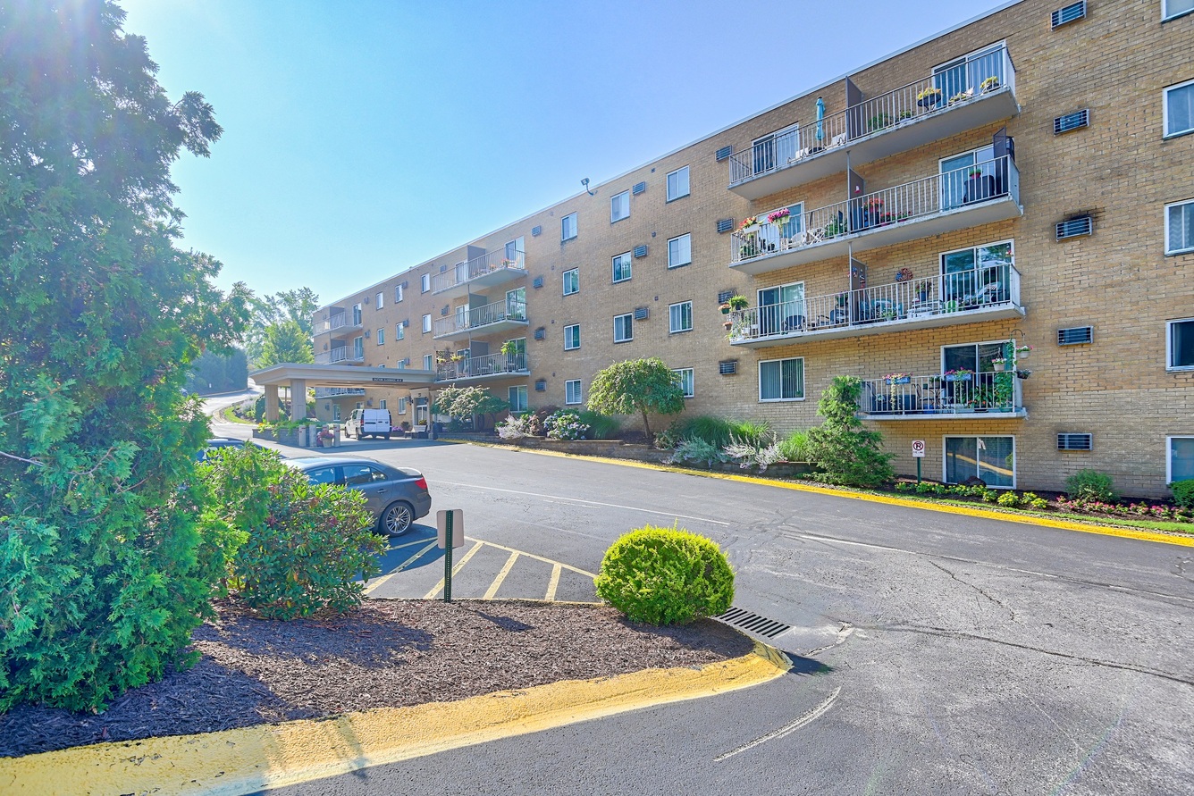 Chateau Perry Apartments North Hills Pittsburgh